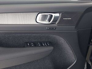 Volvo  B4 Ultra Dark*ACC*BLIS*VOLL-LED**0,99% eff.