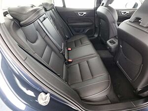 Volvo  Plus Dark*PANOSD*STH*360°
