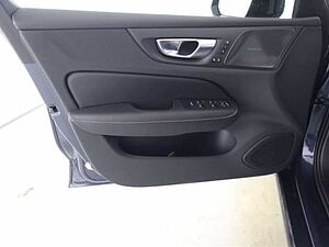Volvo  Plus Dark*PANOSD*STH*360°
