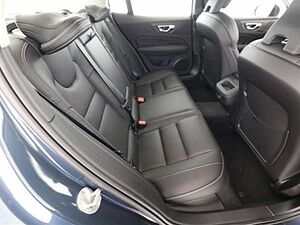 Volvo  Plus Dark*STH*360°*BLIS*ACC*PANOSD*HARMAN*20