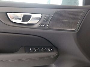 Volvo  B4 Core*ABSTANDSTEMPOMAT*BLIS*VOLL-LED*KAM