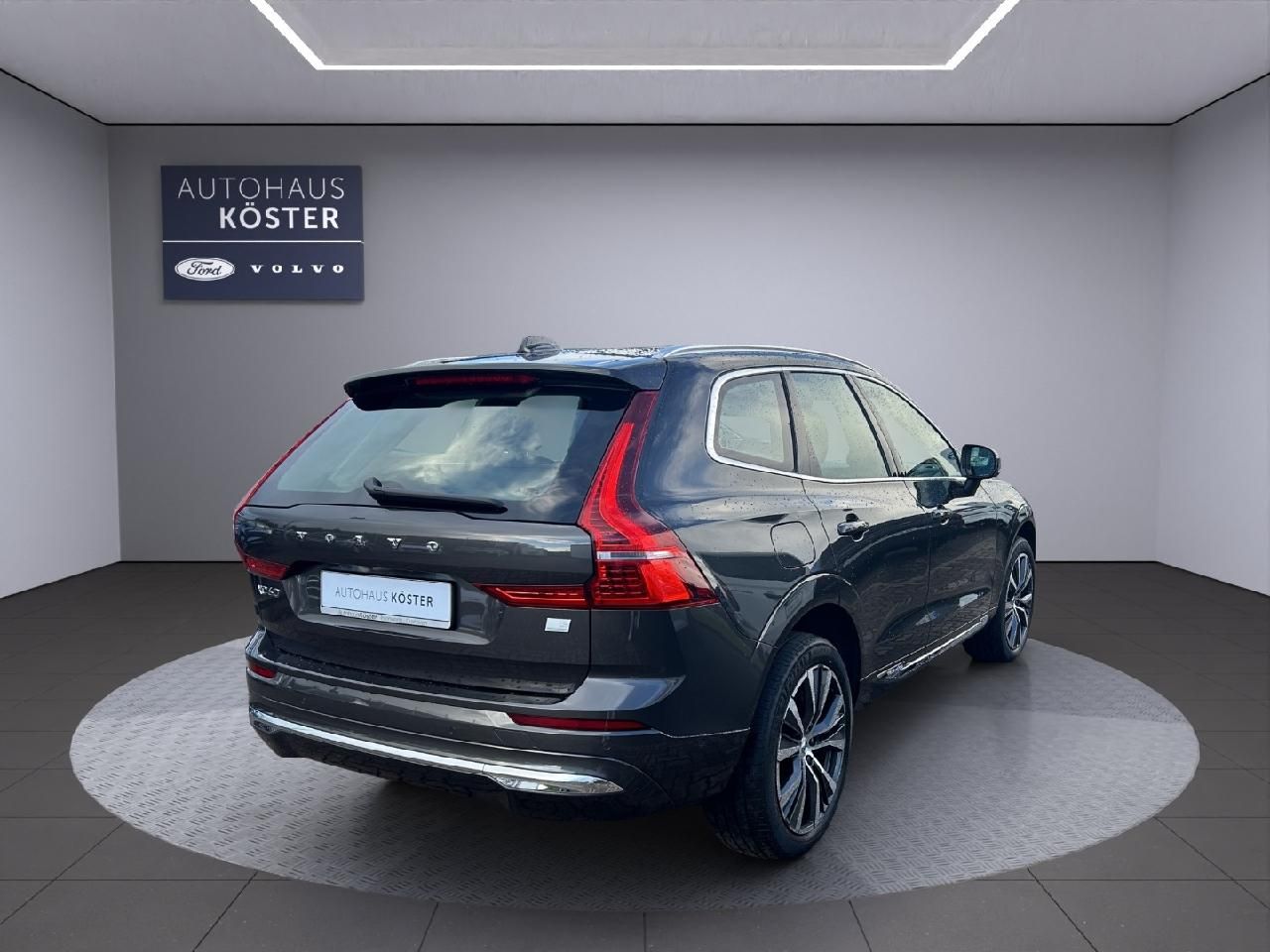 Volvo  Inscription Recharge Plug-In Hybrid AWD