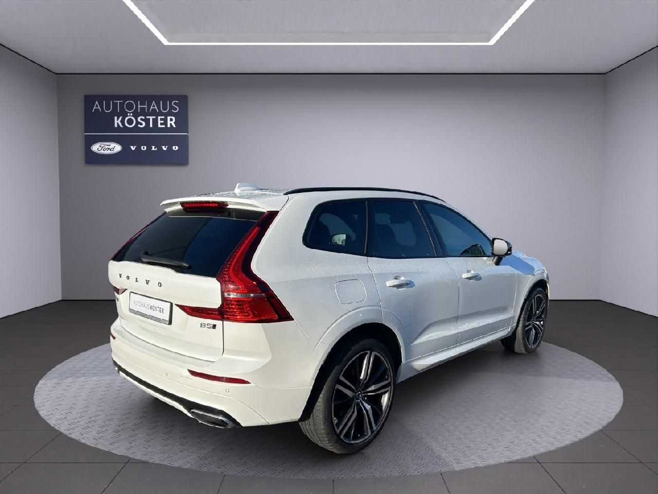 Volvo  R Design AWD