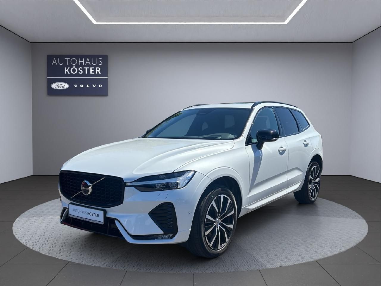 Volvo  Ultimate Dark AWD * AHK * 360 Grad Kamera