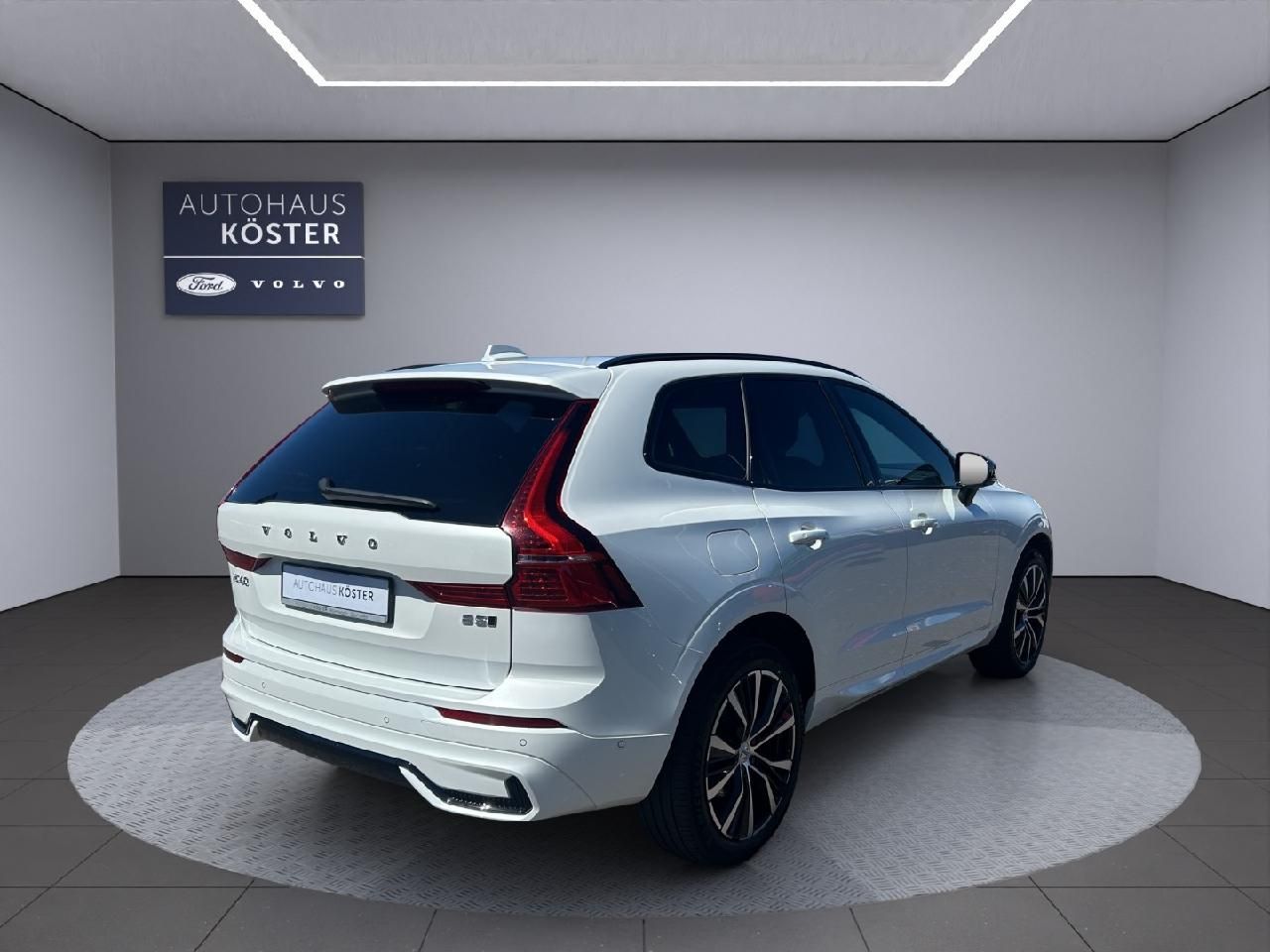 Volvo  Ultimate Dark AWD * AHK * 360 Grad Kamera
