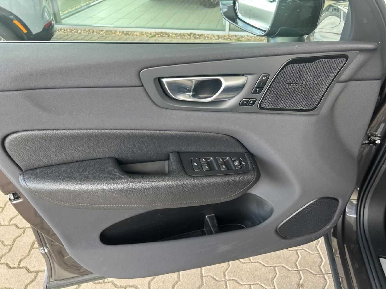 Volvo  Inscription T8 Recharge *AHK*Xenium Paket