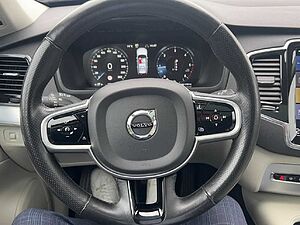 Volvo  D5 AWD Momentum