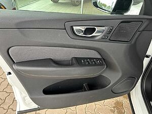 Volvo  R-Design B5 AWD Geartronic Xenium-Paket