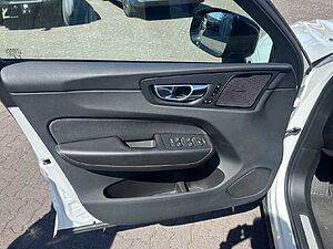 Volvo  Ultimate Dark AWD * AHK * 360 Grad Kamera