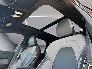 Volvo  Plus Black Edition T6 AWD Plug-In Hybrid