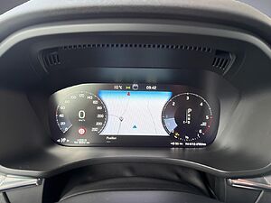 Volvo  R Design 2WD *AHK* Licht Paket* Standheizun