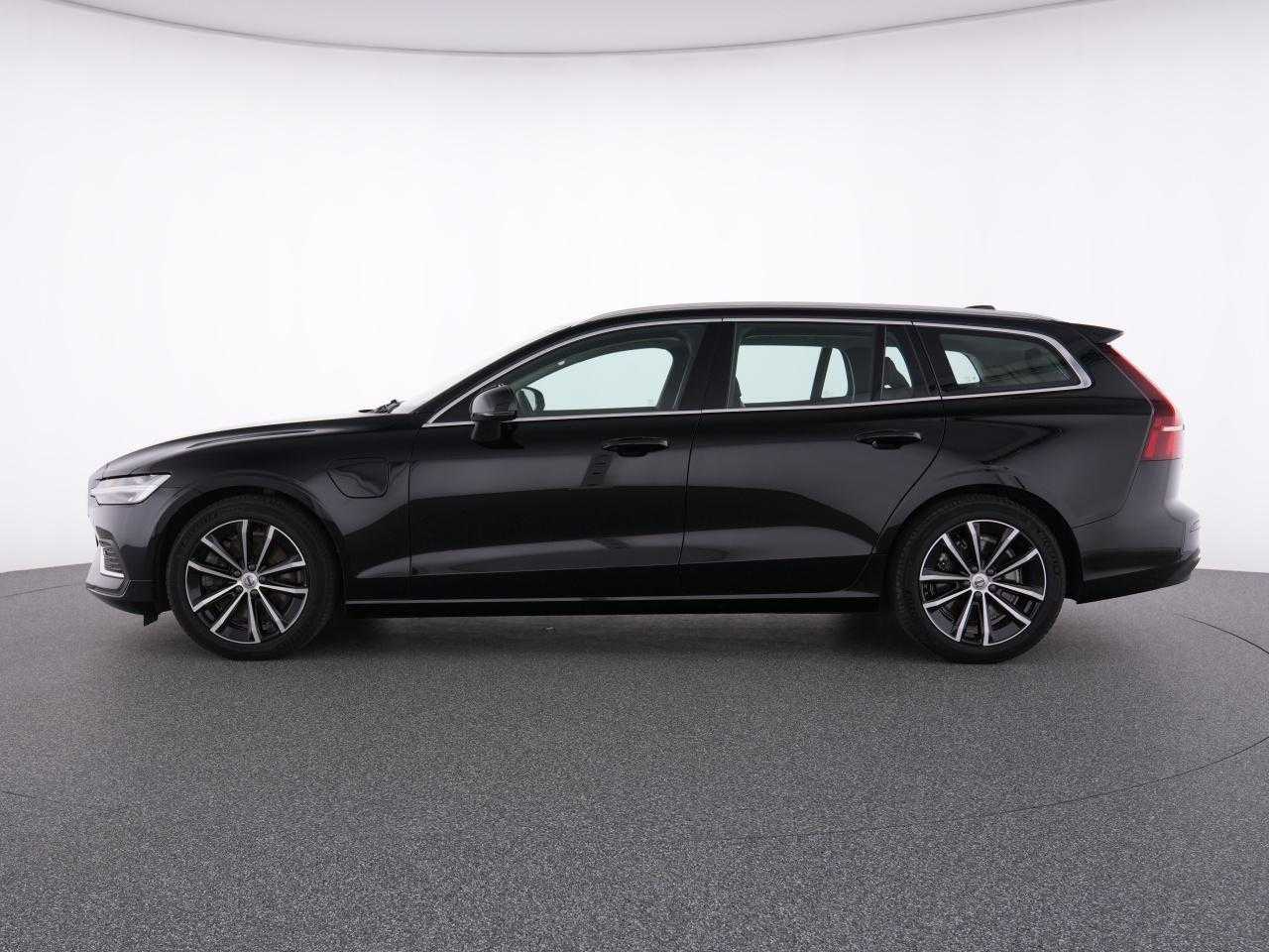 Volvo  V60 Recharge Core, T6 AWD Plug-in Hybrid, Elektrisch/Benzin, Bright