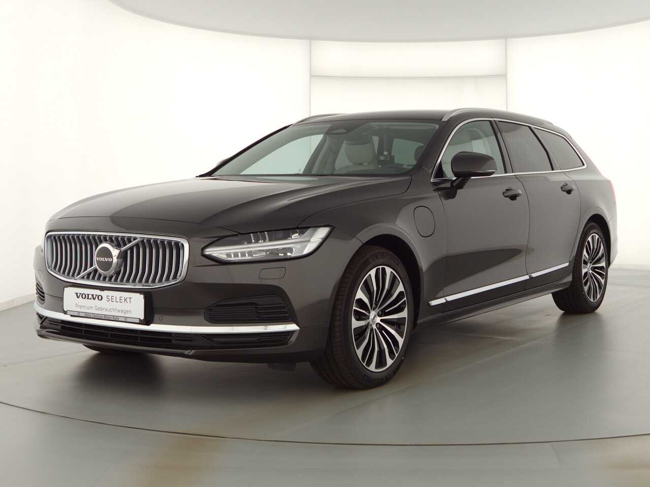 Volvo  V90 Recharge Core, T8 AWD Plug-in Hybrid, Elektrisch/Benzin, Bright