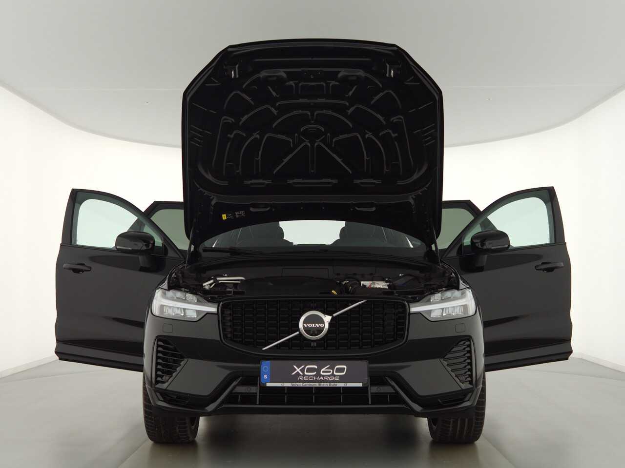 Volvo  XC60 Recharge Plus, T6 AWD Plug-in Hybrid, Elektrisch/Benzin, Dark