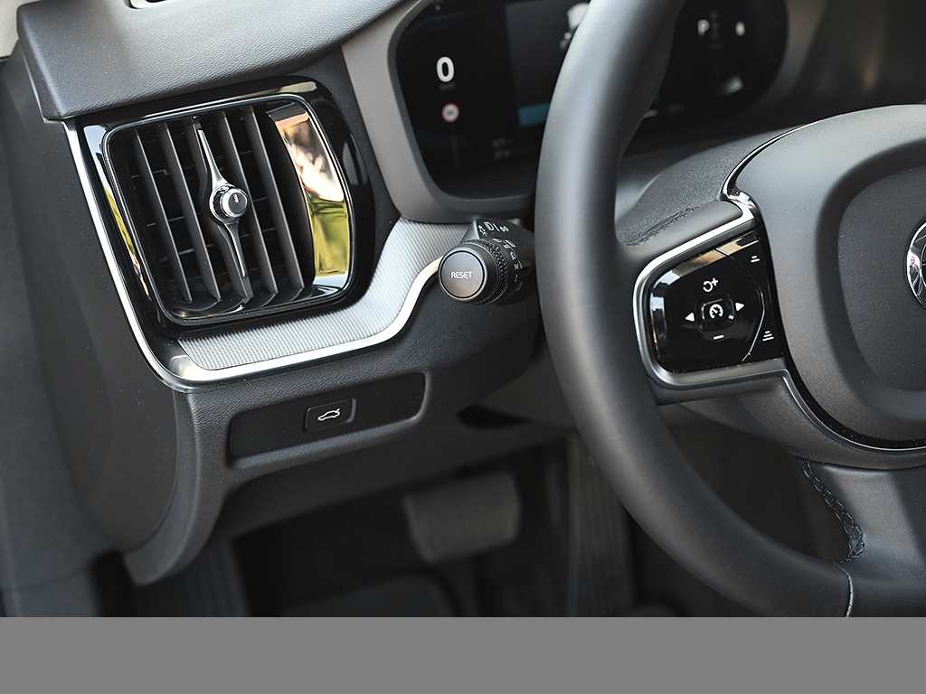 Volvo  CC