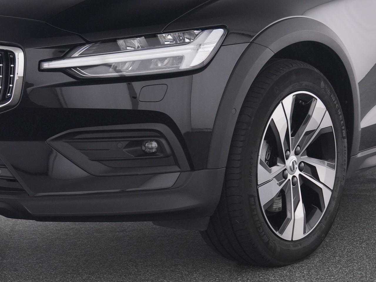 Volvo  CC