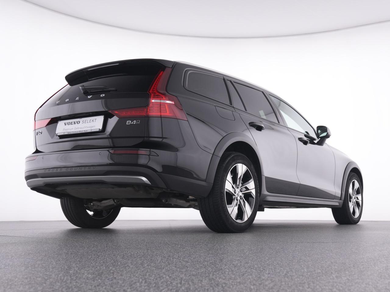 Volvo  CC