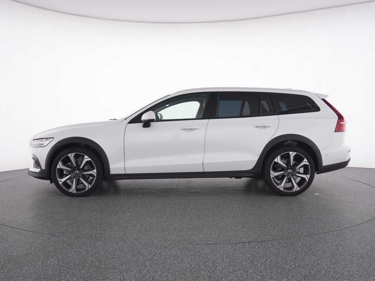 Volvo  CC