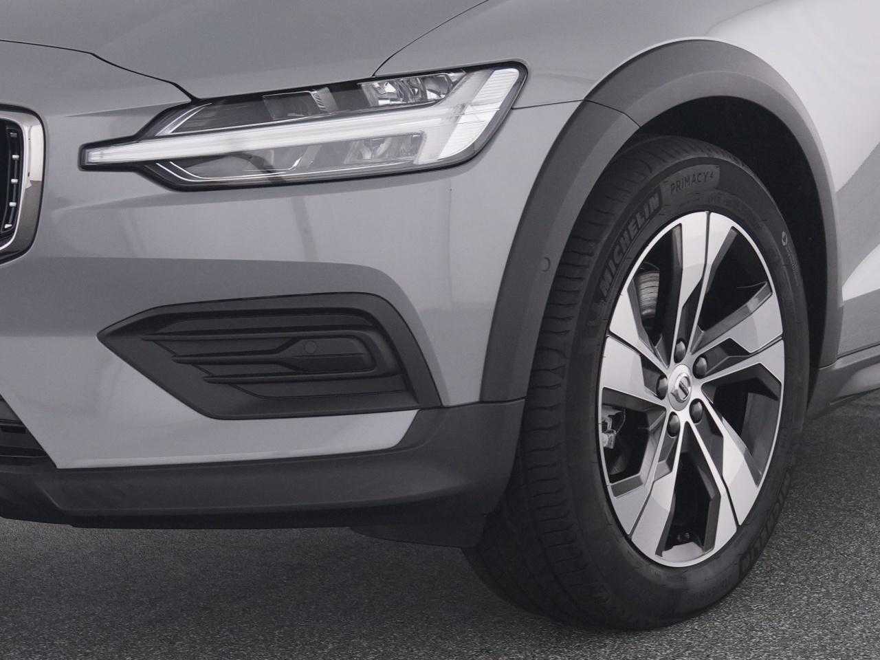 Volvo  CC