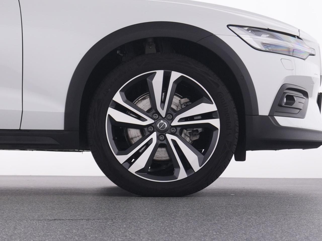 Volvo  CC