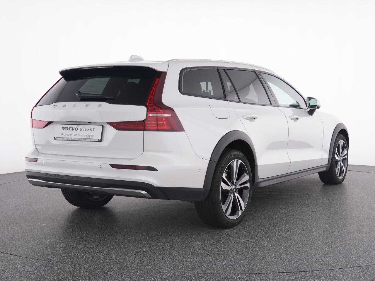 Volvo  CC