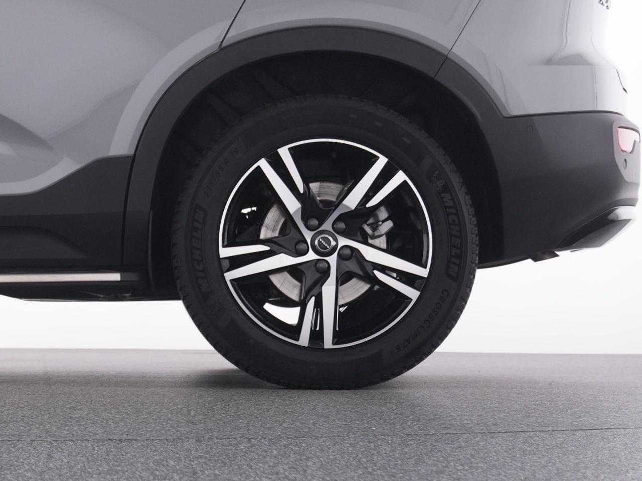Volvo  XC 40