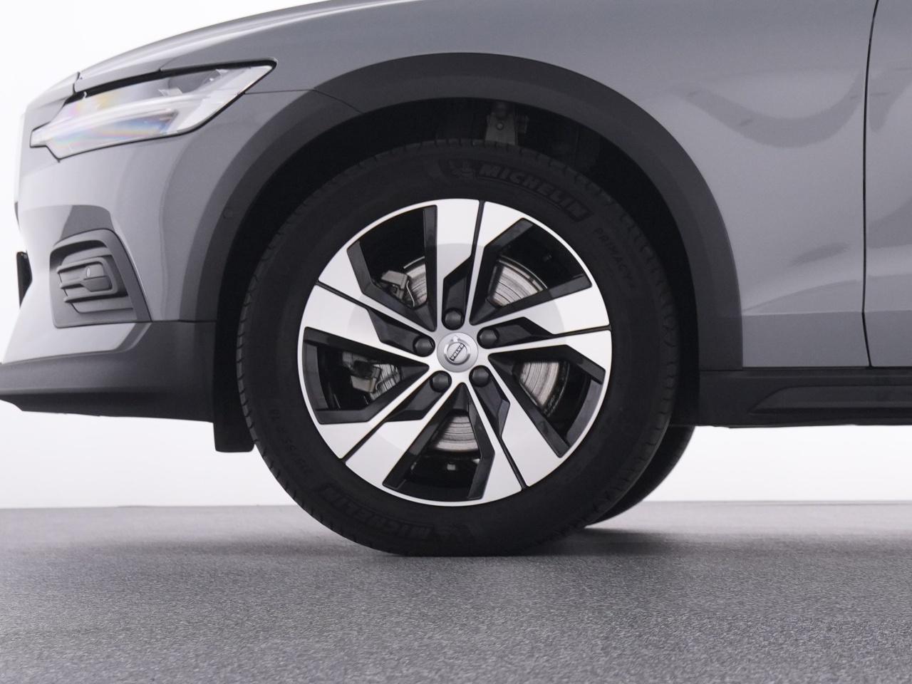 Volvo  CC