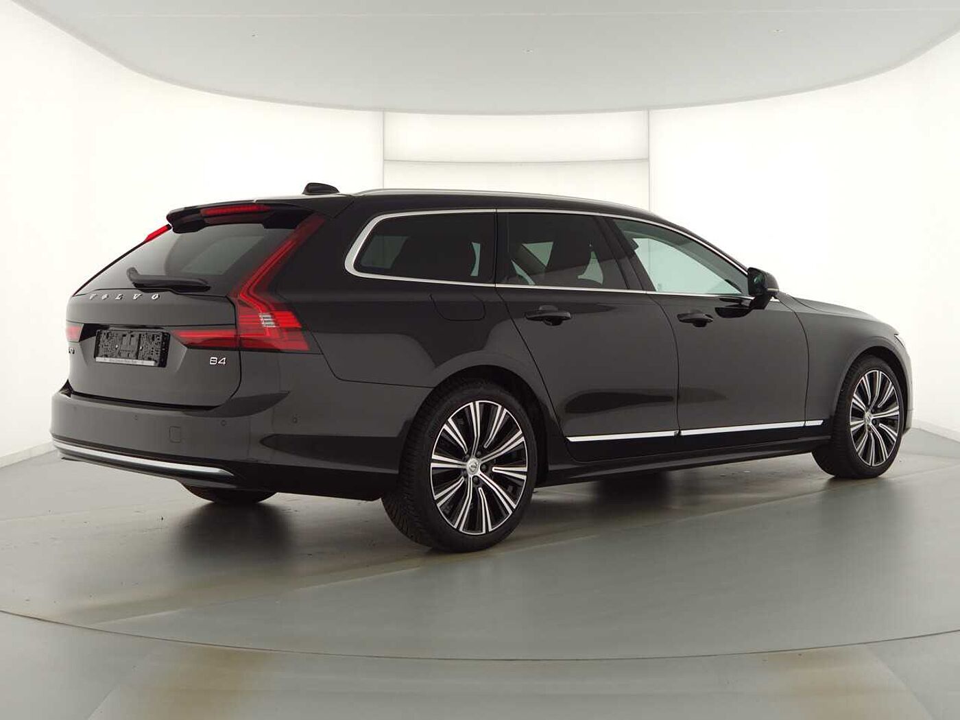 Volvo  V90 Ultimate, B4 Mild-Hybrid, Diesel, Bright