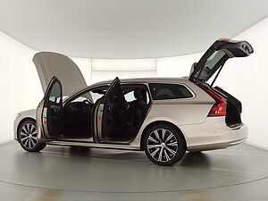 Volvo  V90 Ultimate, B4 Mild-Hybrid, Diesel, Bright