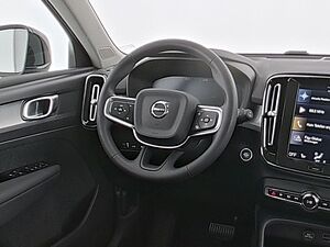 Volvo  XC 40