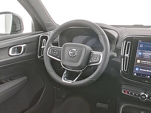 Volvo  XC 40