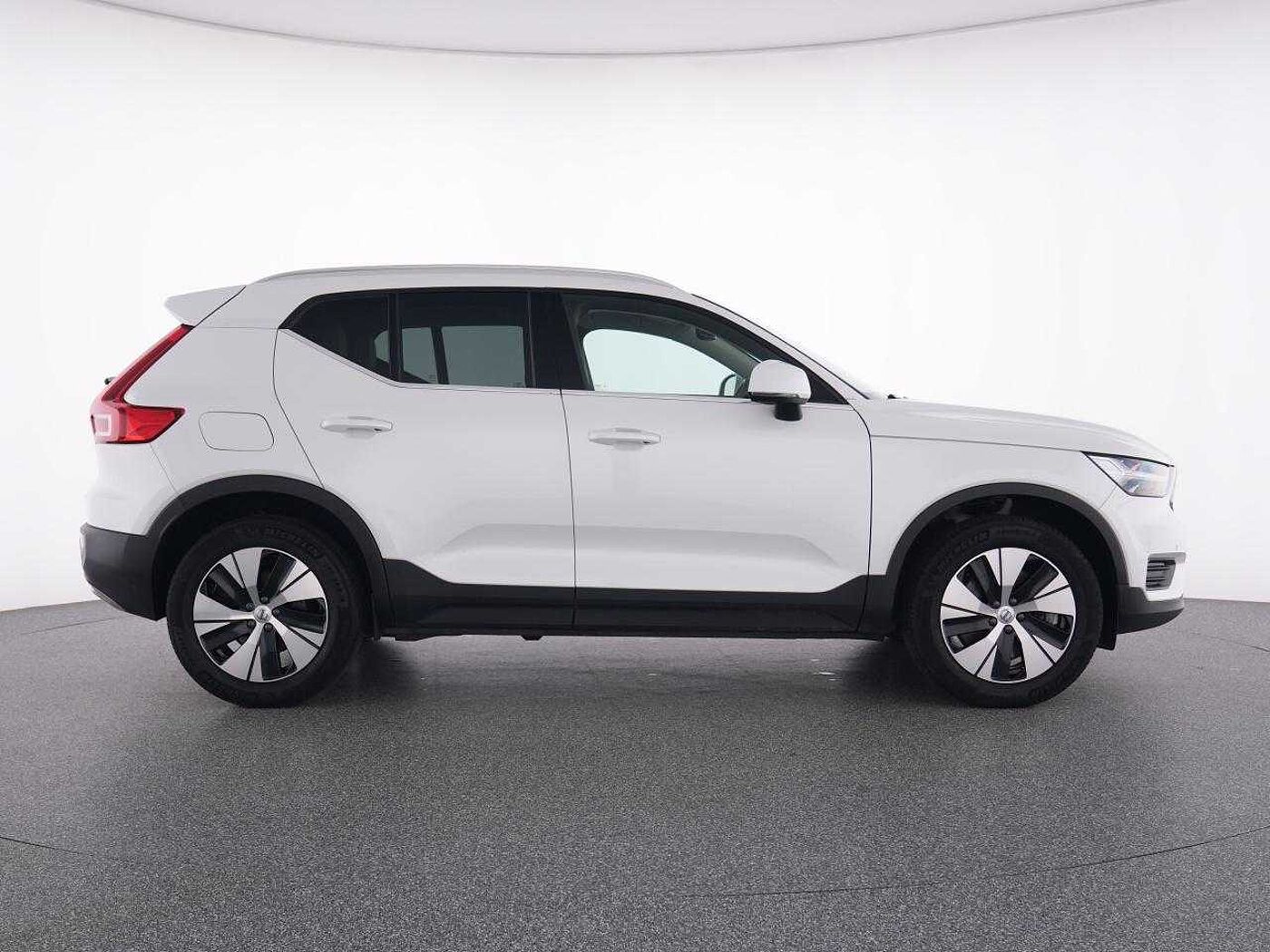 Volvo  XC 40