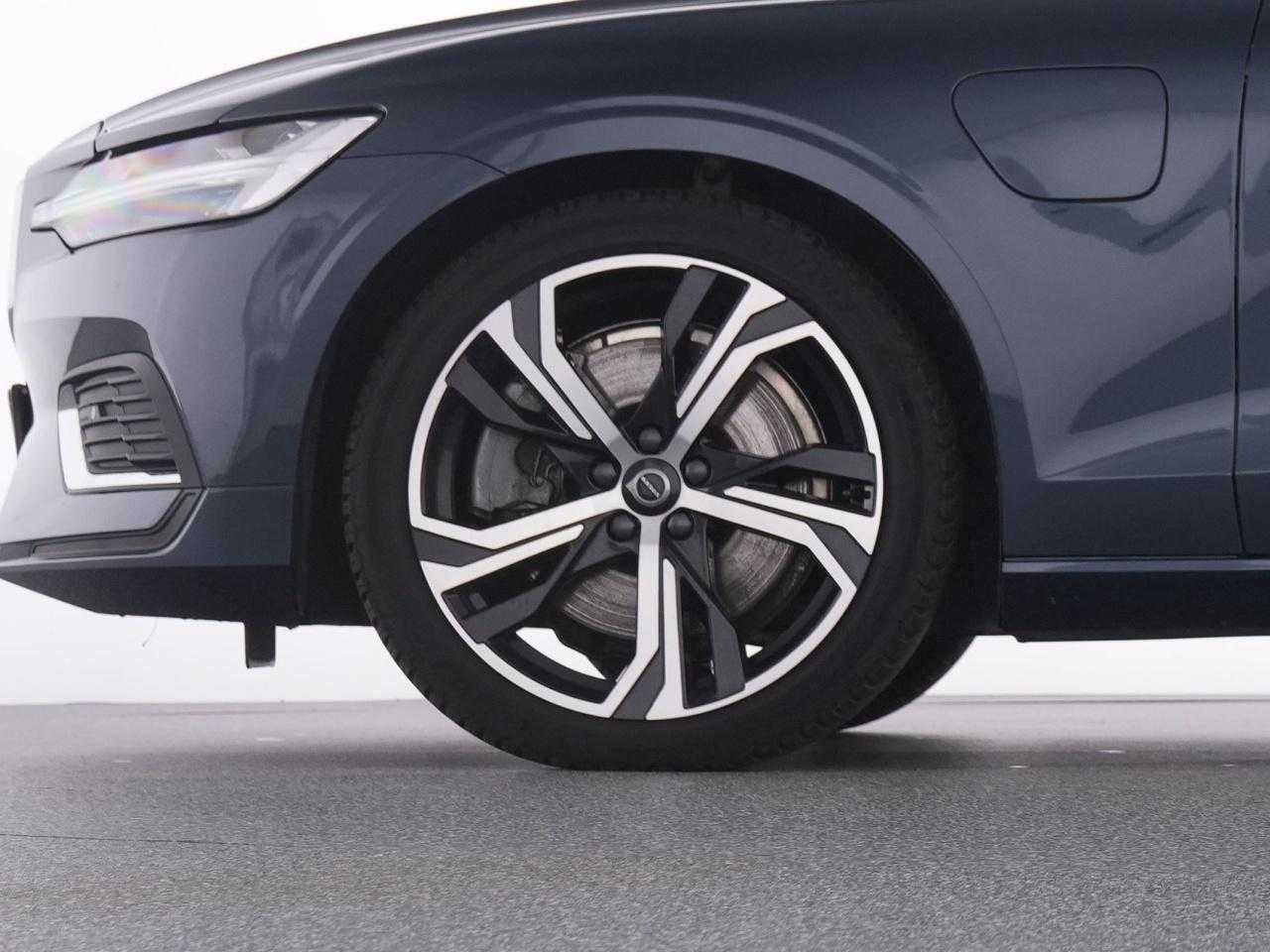 Volvo  V60