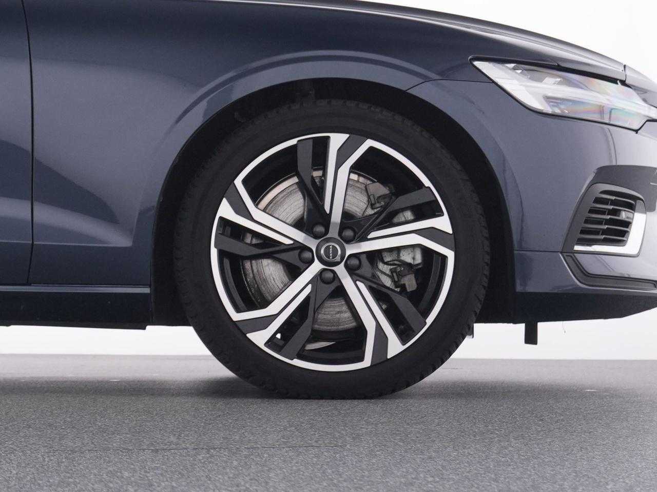 Volvo  V60