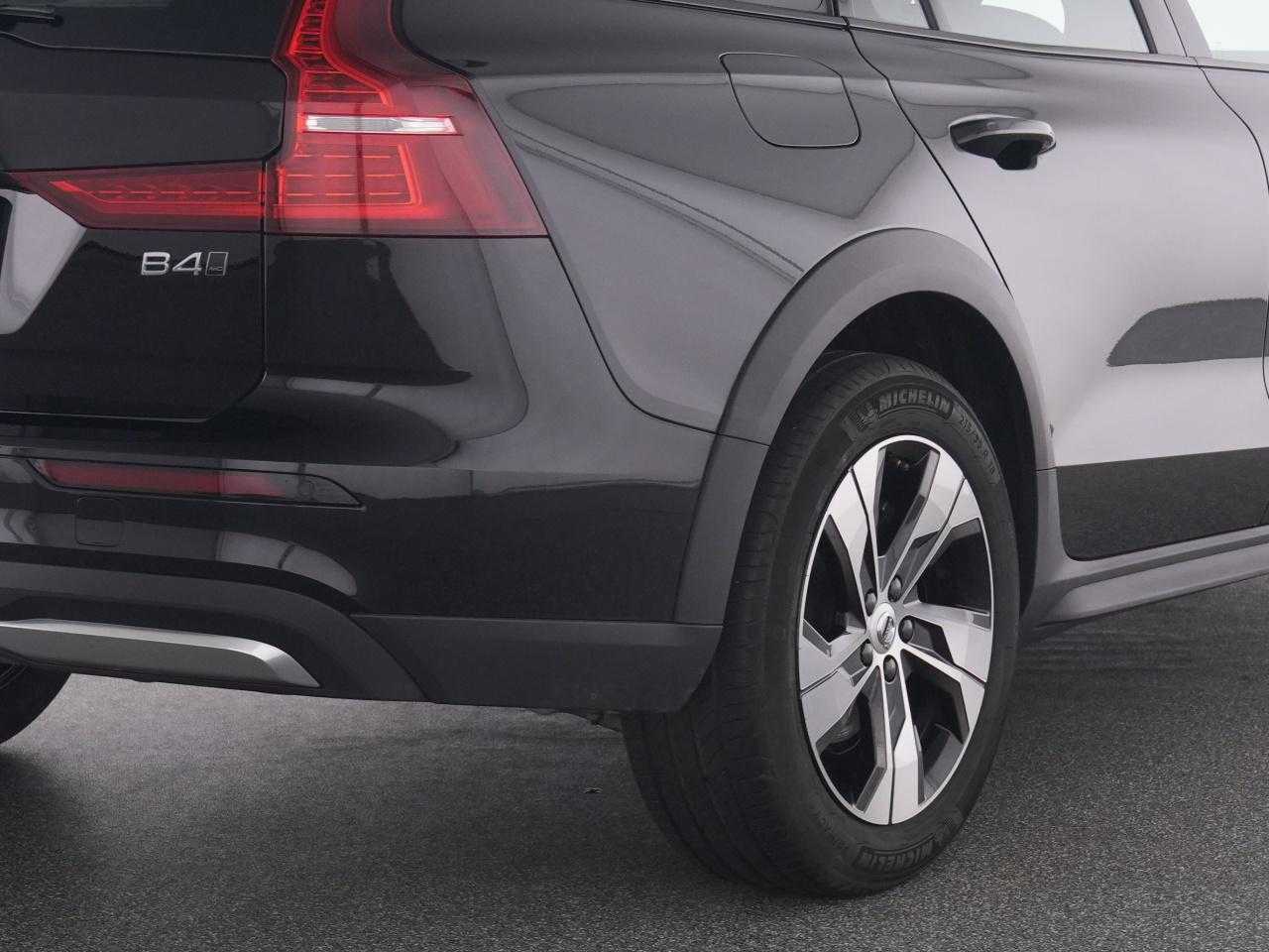 Volvo  CC