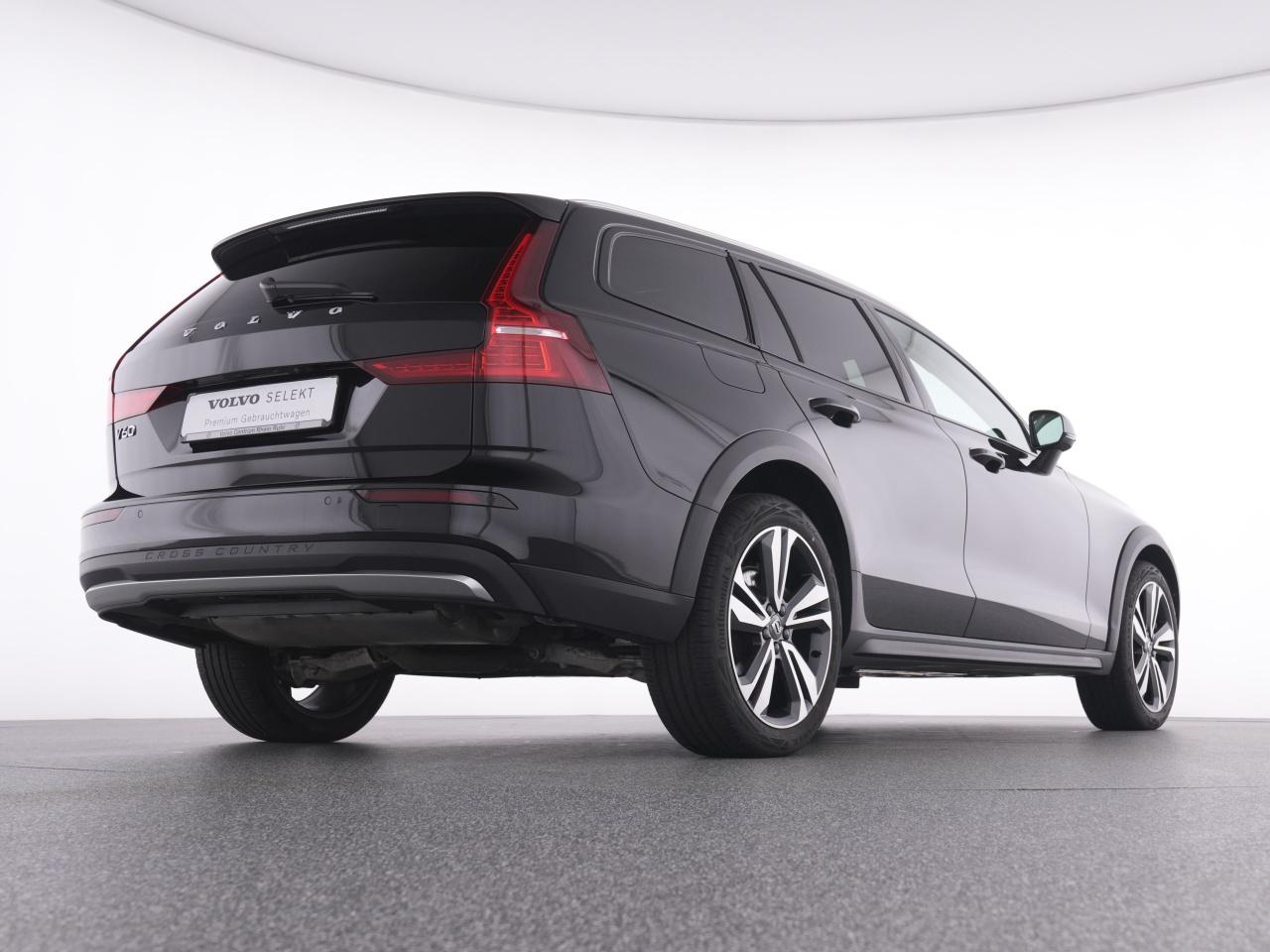 Volvo  CC