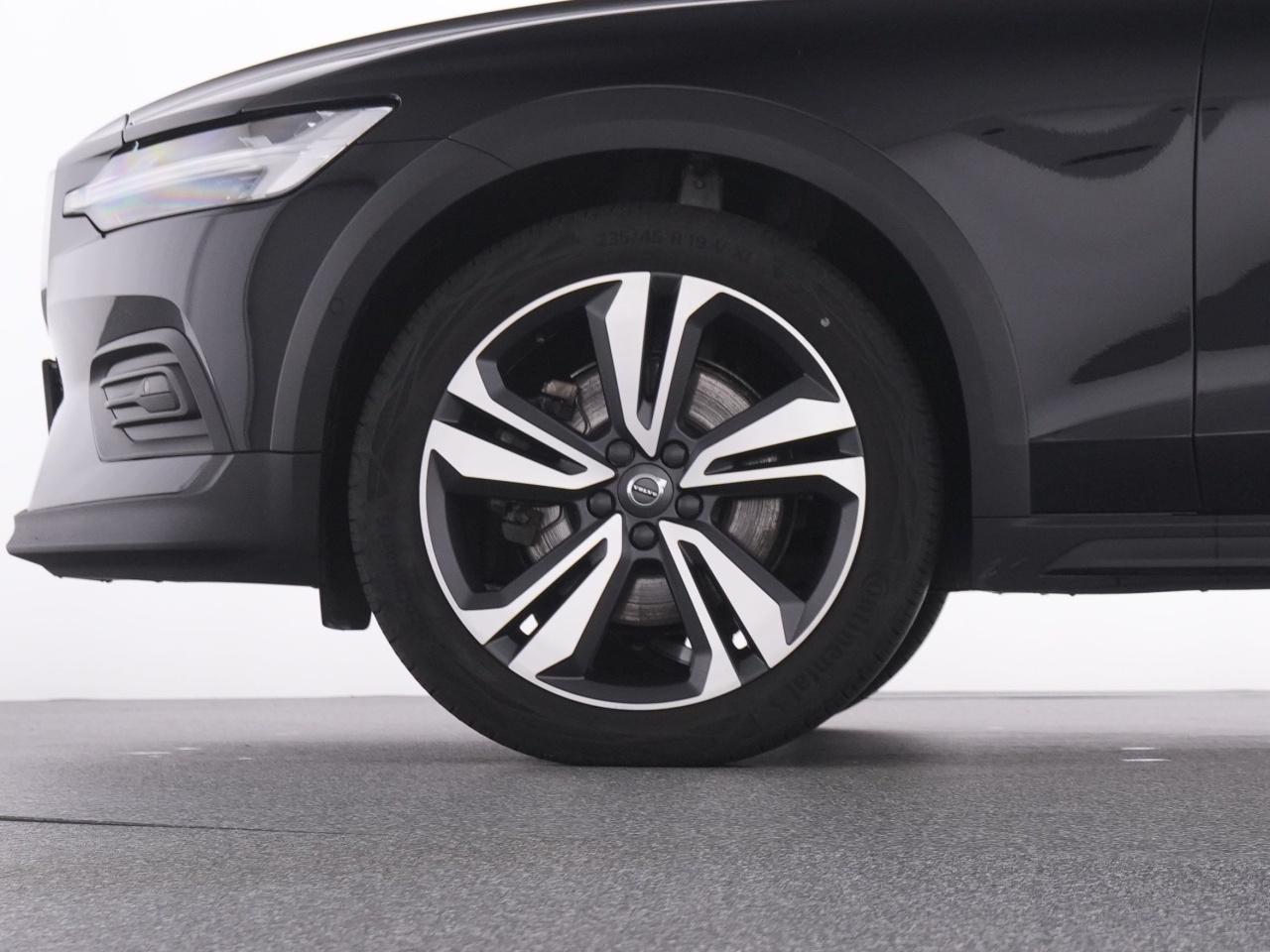 Volvo  CC