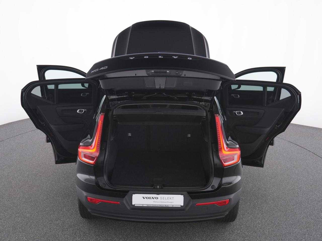 Volvo  XC 40