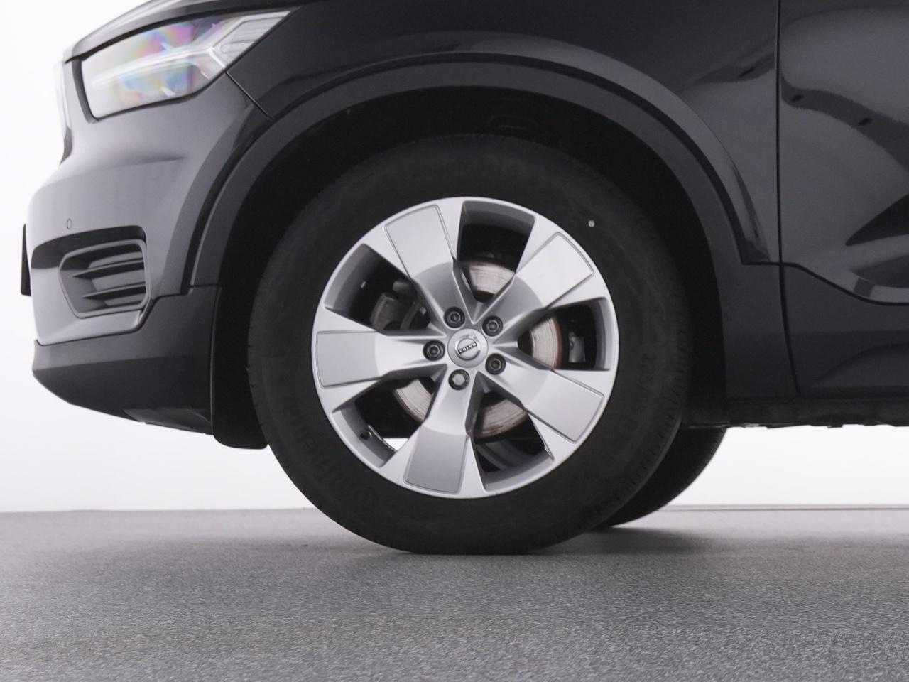 Volvo  XC 40