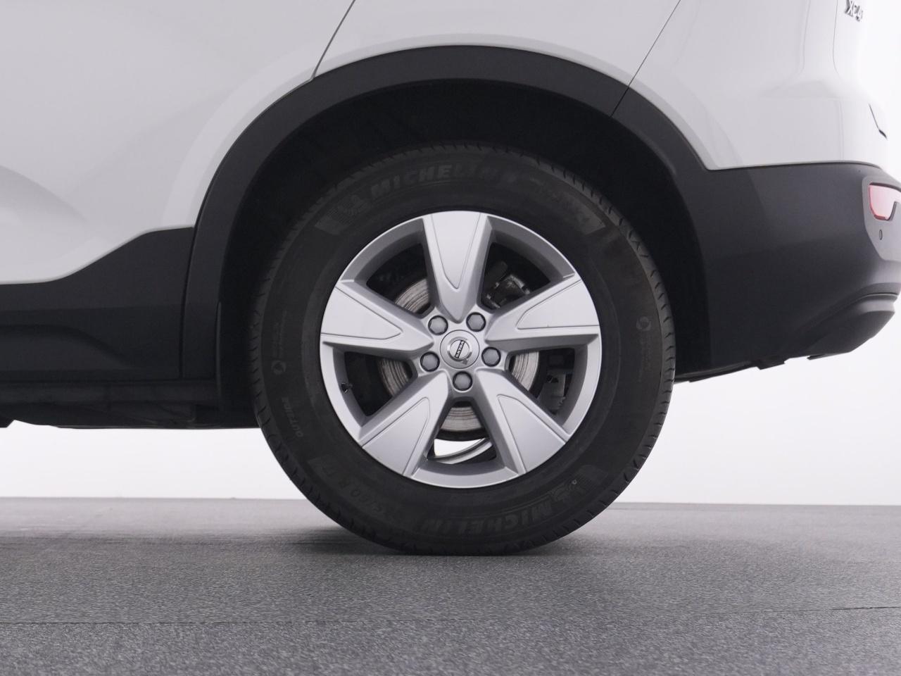 Volvo  XC 40