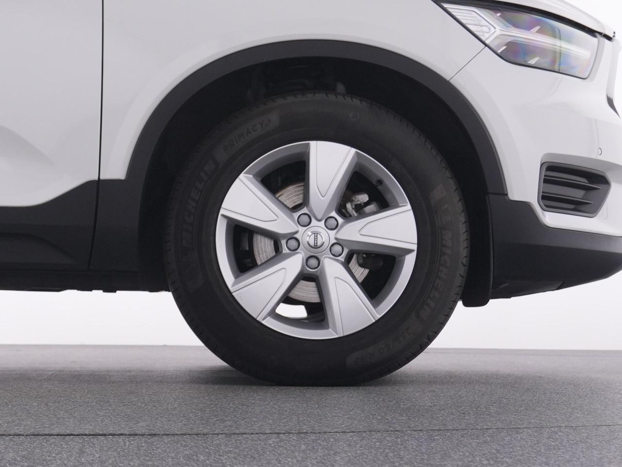 Volvo  XC 40