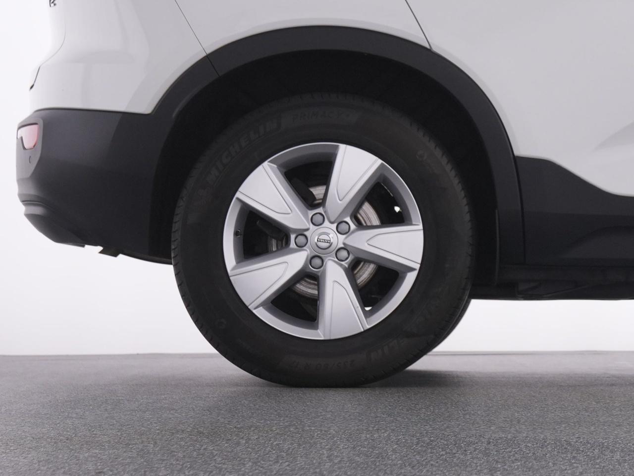 Volvo  XC 40