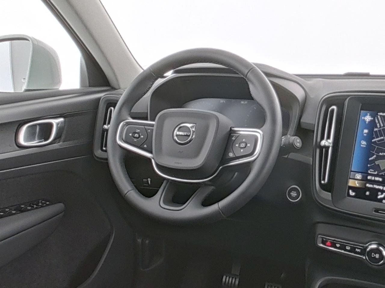 Volvo  XC 40