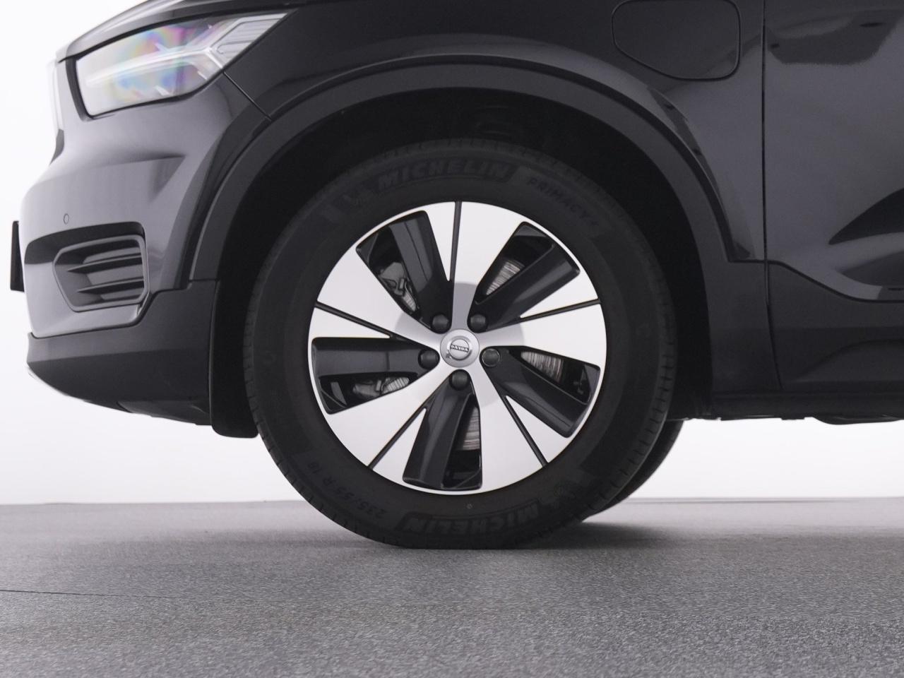 Volvo  XC 40