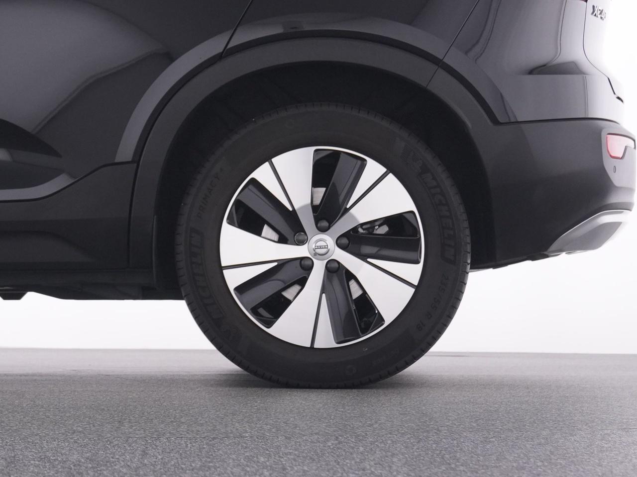 Volvo  XC 40