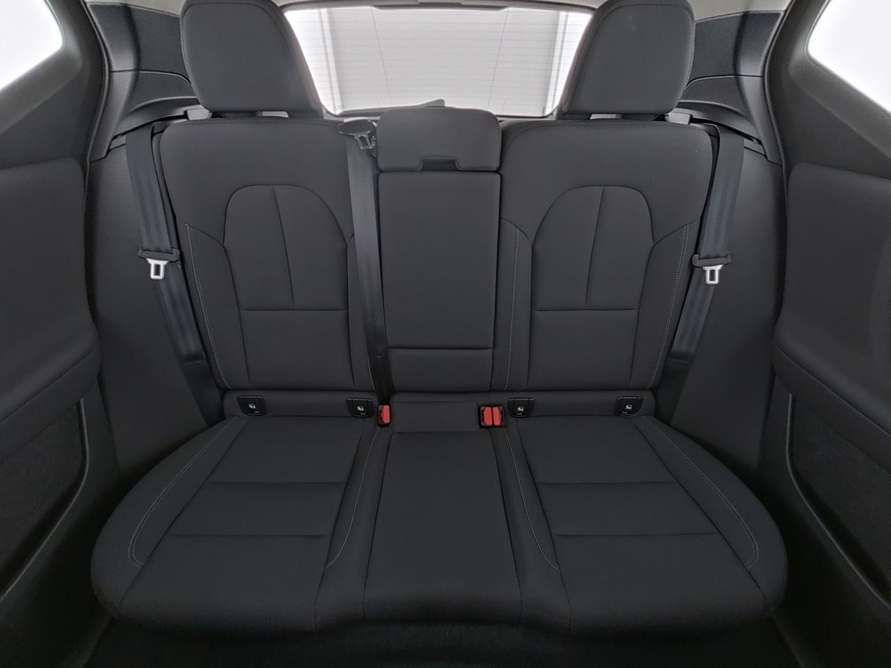 Volvo  XC 40