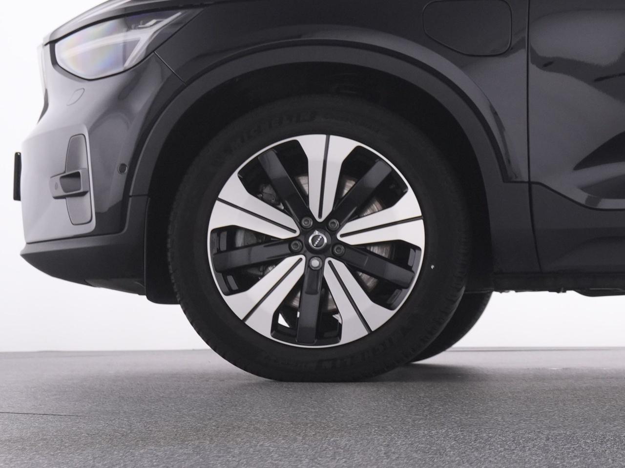 Volvo  XC 40