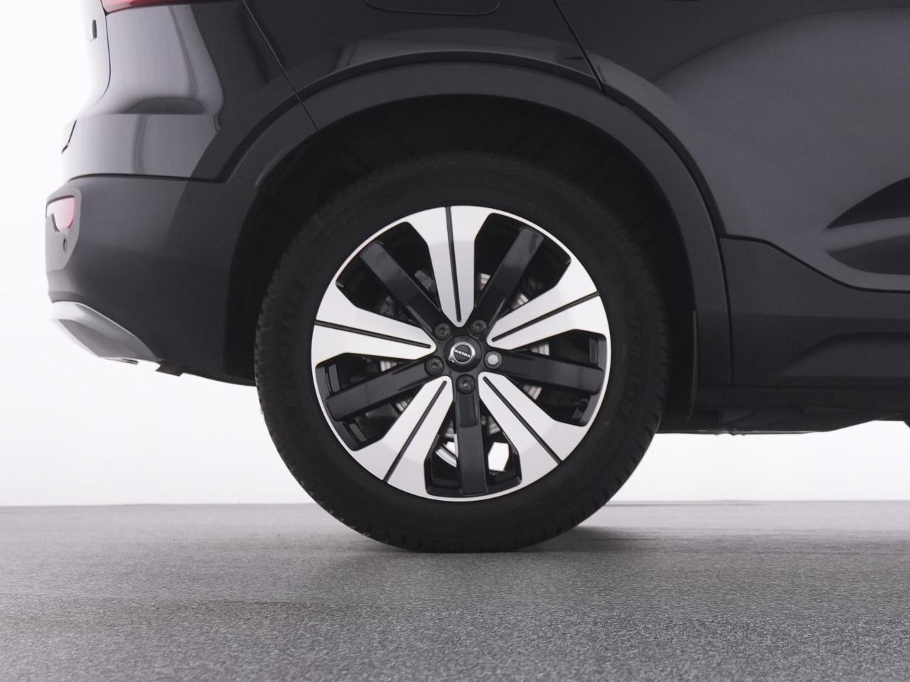 Volvo  XC 40
