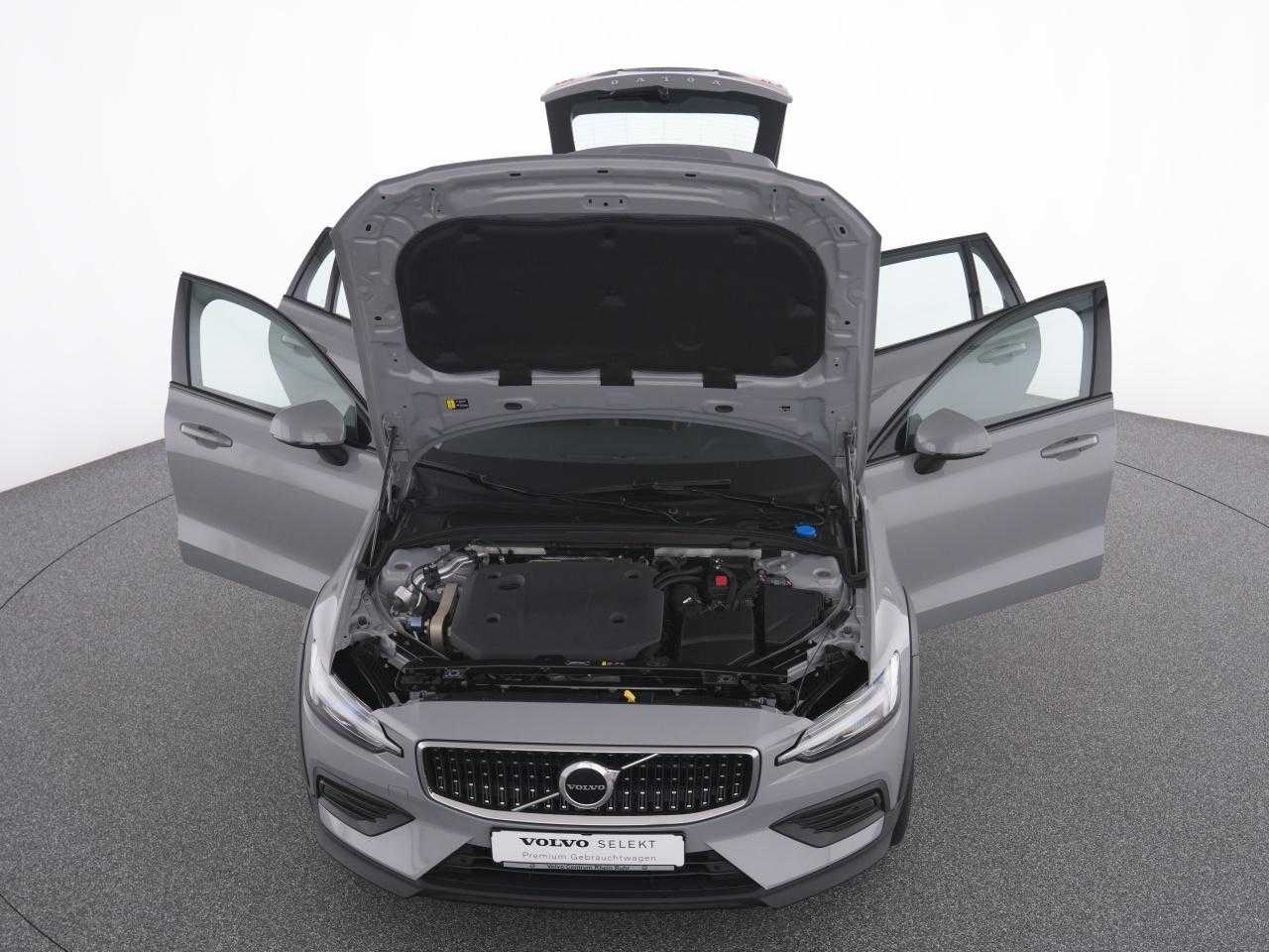 Volvo  CC
