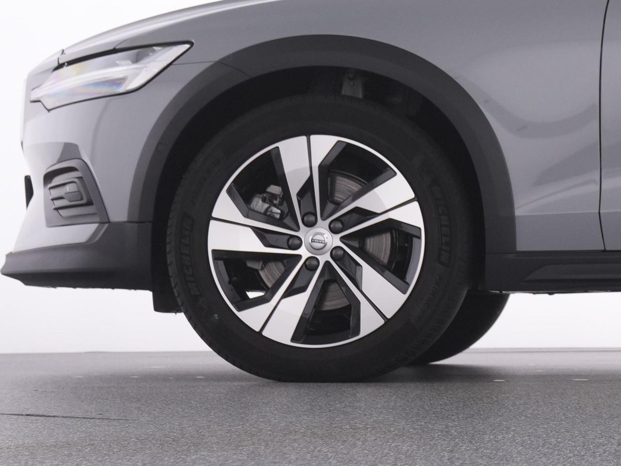 Volvo  CC
